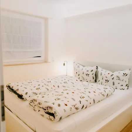 Bergnest Apartment *