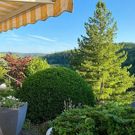 Bergnest Apartment *